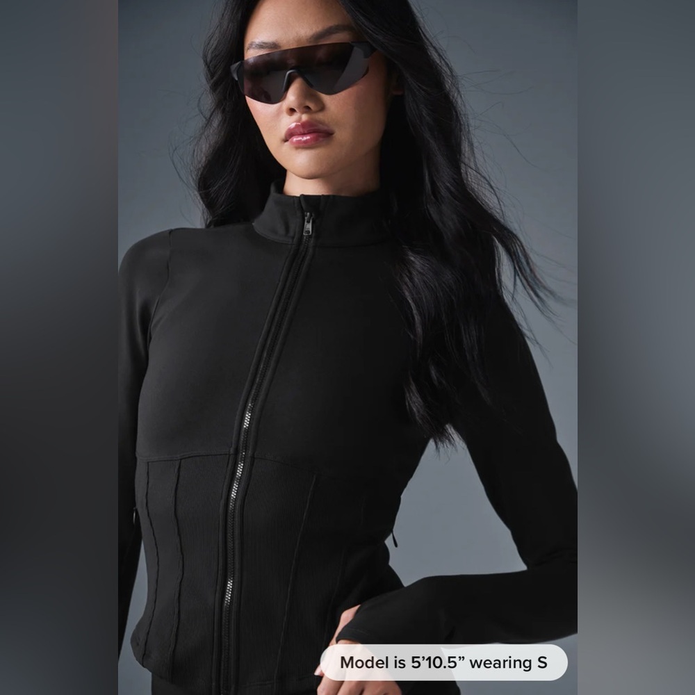NWT Alo Yoga Airbrush Corset Full Zip Jacket Size Small Black Athleisure - Picture 10 of 14